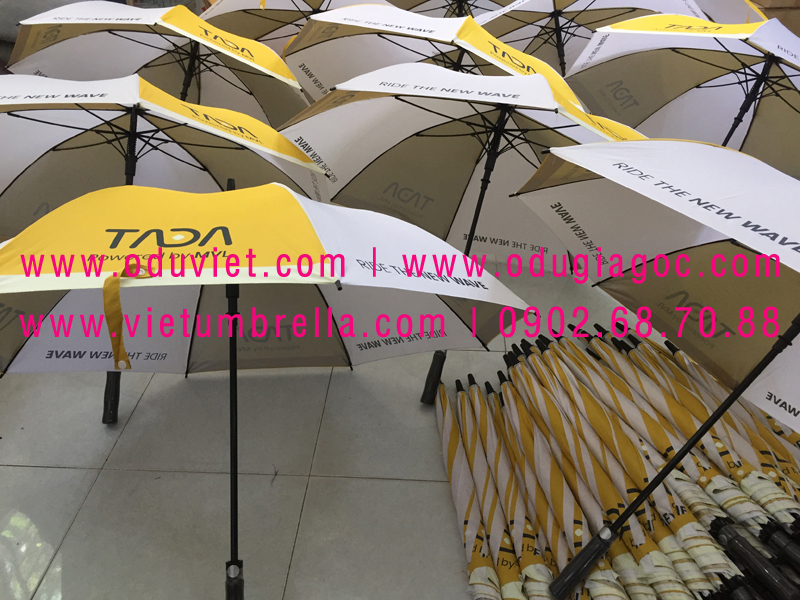 xưởng sản xuất ô dù cầm tay in logo quảng cáo